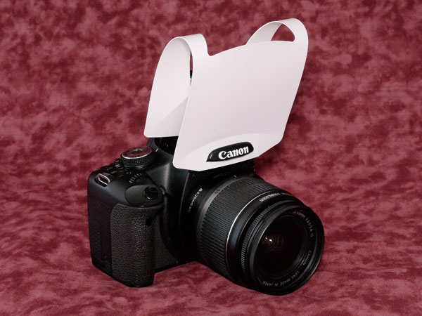 Canon EOS Kiss X3 ストロボディフューザー装着状態１
